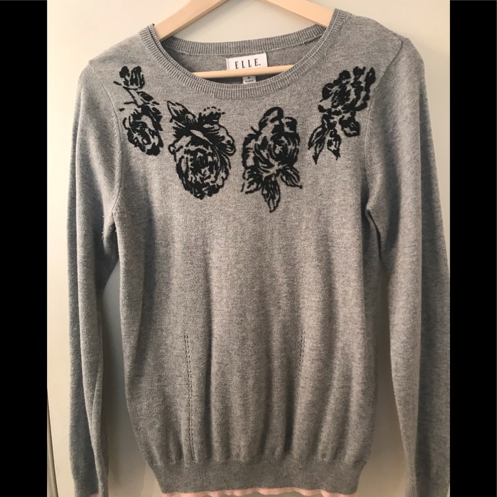 Elle Sweater Size M